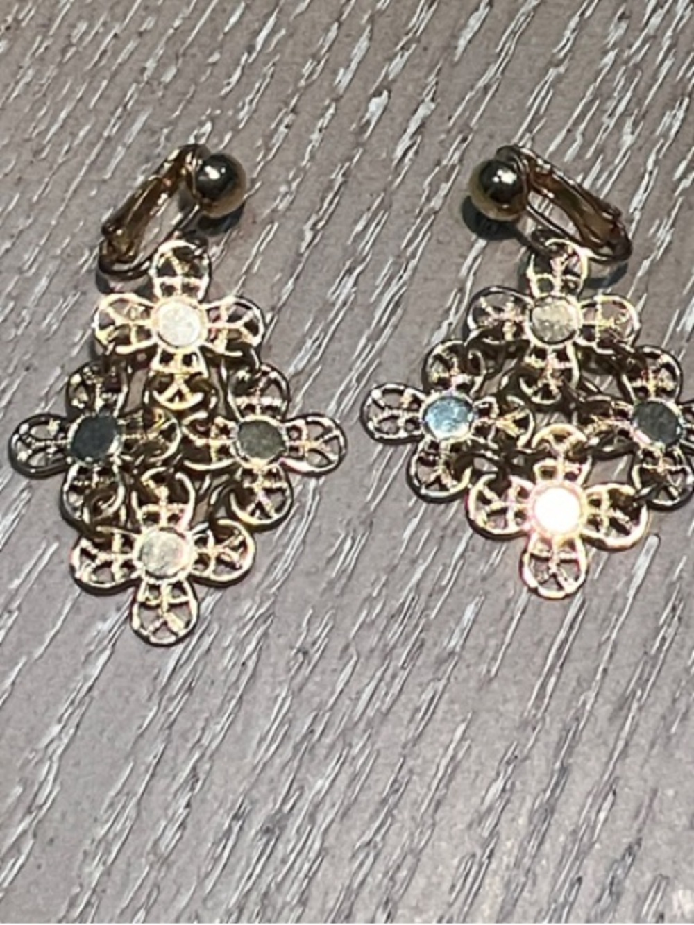 Vintage Sarah Coventry Gold Filigree Floral Drop Earrings